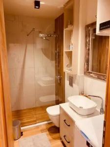 ADA BEACH HOUSE mit Wasserzugang - 7