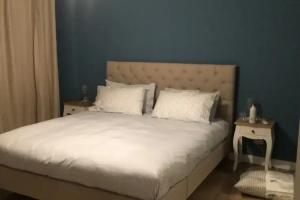 Maison de Famille, Palermo