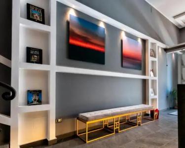 Manzoni Elements - 1