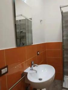 Non CI Resta Che Napoli - 8