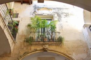 Palazzo Sambiasi, Lecce