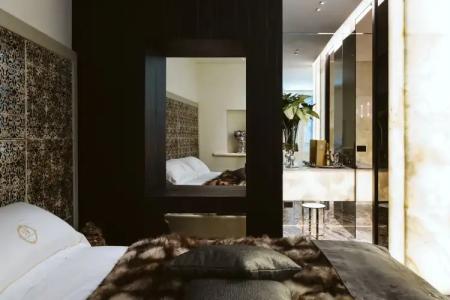 The Harbor Luxury Living - 44