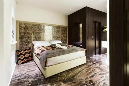 The Harbor Luxury Living - 58