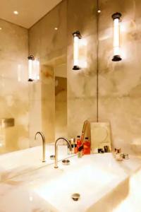 The Harbor Luxury Living - 18