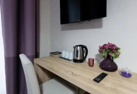 Apollo Bed & Breakfast - 7