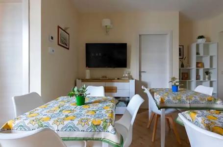 Apollo Bed & Breakfast - 2