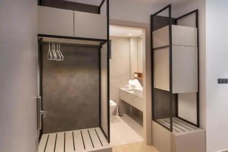 The Residences - 142