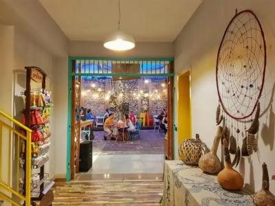 Bed Station Hostel & Bar - 10