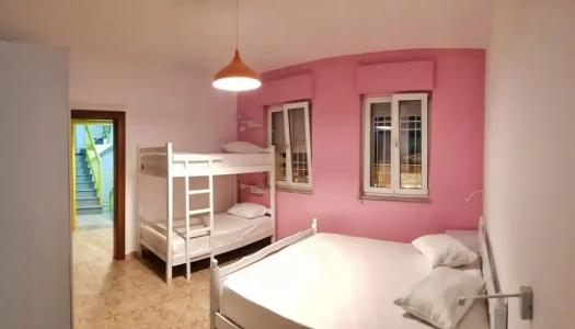 Bed Station Hostel & Bar - 2