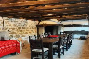 Карамановите къщи, Apriltsi