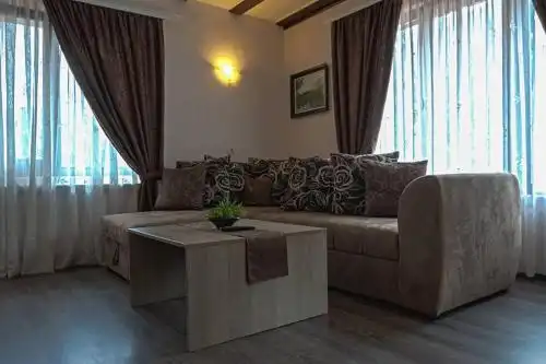 Стар Мерак - 4