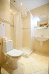 Parklands & Pool - 13