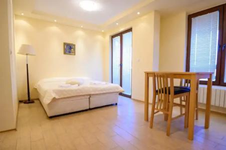 Parklands & Pool - 11