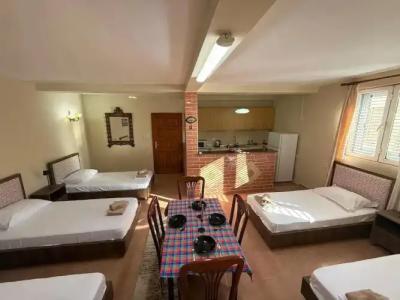 Shkodra Guesthouse - 14