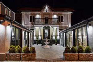 Hotel Parizi, Kazanlak