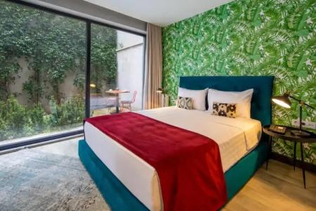 Green Parrot Istanbul - 85