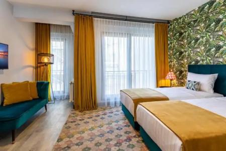 Green Parrot Istanbul - 76