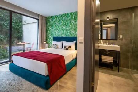 Green Parrot Istanbul - 72