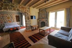 Orino Suites, Kayakoey