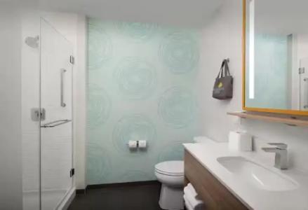 Tru by Hilton Miami West Brickell - 41