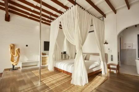 Lov Faralya Adults Only - 54