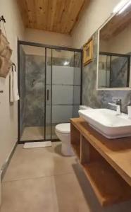 Lov Faralya Adults Only - 34