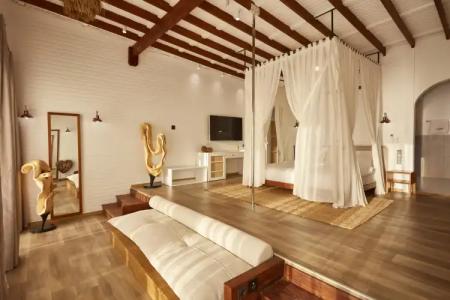 Lov Faralya Adults Only - 65