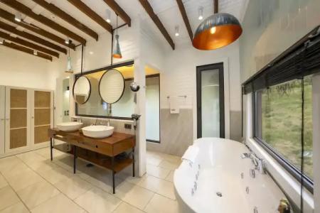 Lov Faralya Adults Only - 71