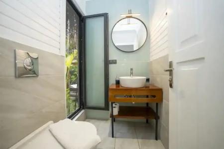 Lov Faralya Adults Only - 46