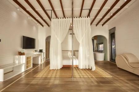 Lov Faralya Adults Only - 73