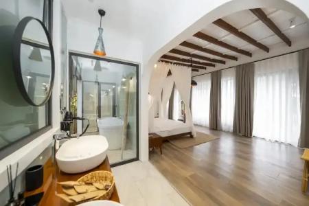 Lov Faralya Adults Only - 43