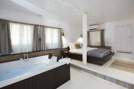 Lov Faralya Adults Only - 48