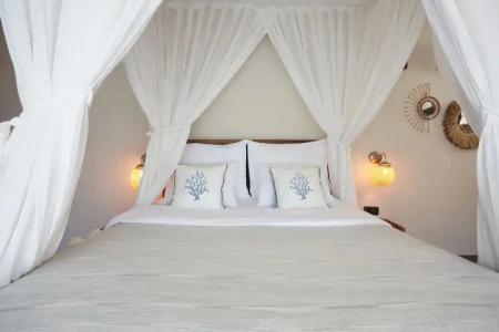 Lov Faralya Adults Only - 21