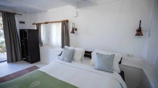 Lov Faralya Adults Only - 0