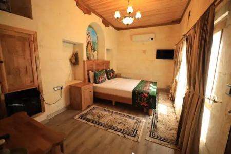 Nahrin Hote & Art - 42