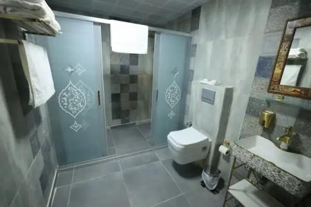 Nahrin Hote & Art - 7