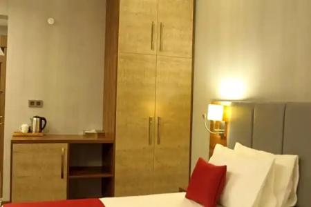 Ramada by Wyndham Van - 23