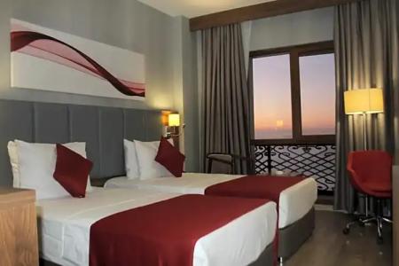 Ramada by Wyndham Van - 21