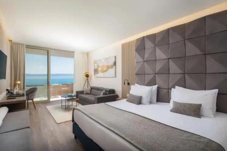 Aminess Laurel Khalani - 4