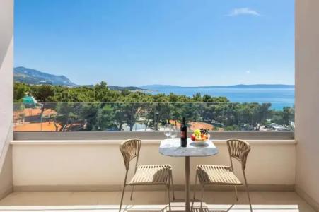 Aminess Laurel Khalani - 99