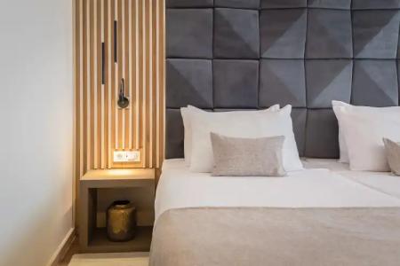 Aminess Laurel Khalani - 2