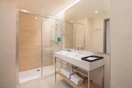 Aminess Laurel Khalani - 112