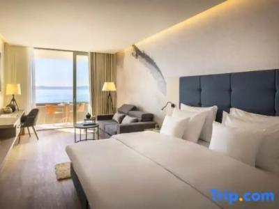 Aminess Laurel Khalani - 132