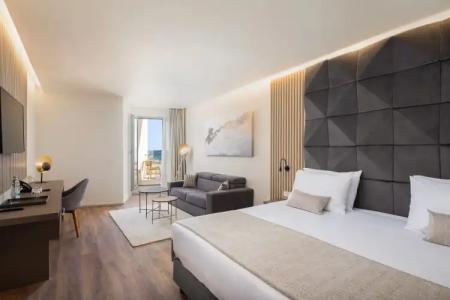 Aminess Laurel Khalani - 5