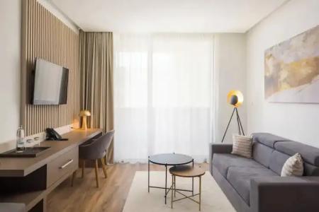 Aminess Laurel Khalani - 147