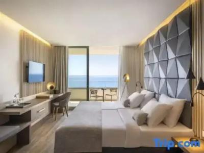 Aminess Laurel Khalani - 133