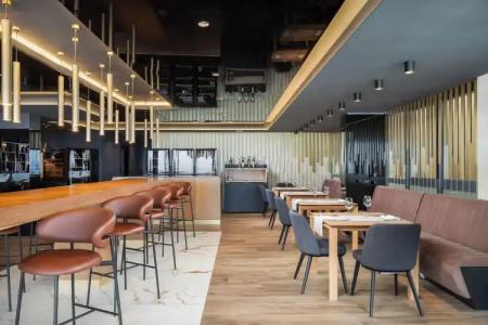 Aminess Laurel Khalani - 42