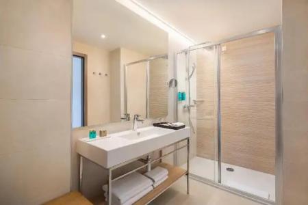 Aminess Laurel Khalani - 74