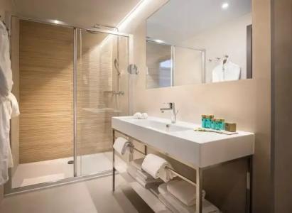 Aminess Laurel Khalani - 104