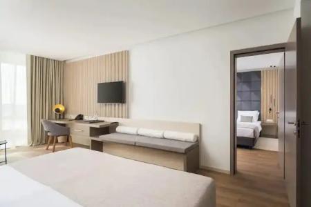 Aminess Laurel Khalani - 59